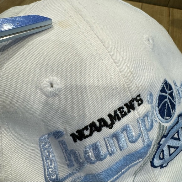 UNC‎ Tarheels Collectible 005 NCAA National Championship Baseball Hat White - Picture 6 of 7